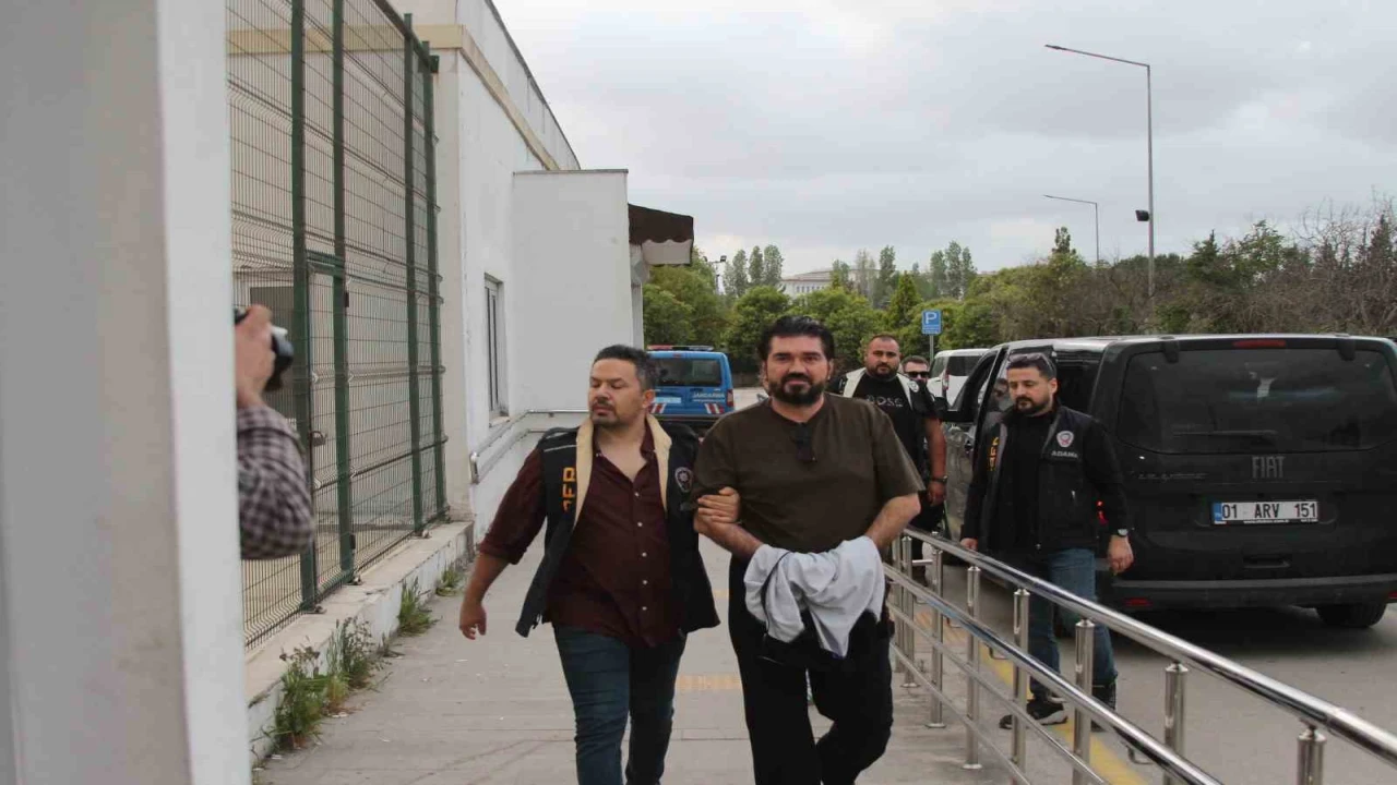 Gözaltına alınan Rasim Ozan Kütahyalı Adanaya getirildi