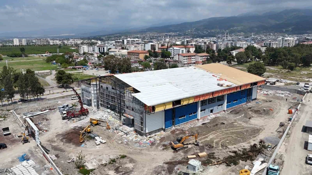 Hatay Büyükşehir Belediyesi, Dörtyola kapalı spor salonu inşa ediyor