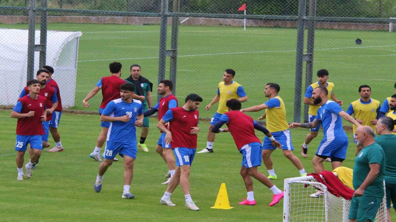 İran Milli Takımı, Dünya Kupası hazırlıklarına Antalyada başladı
