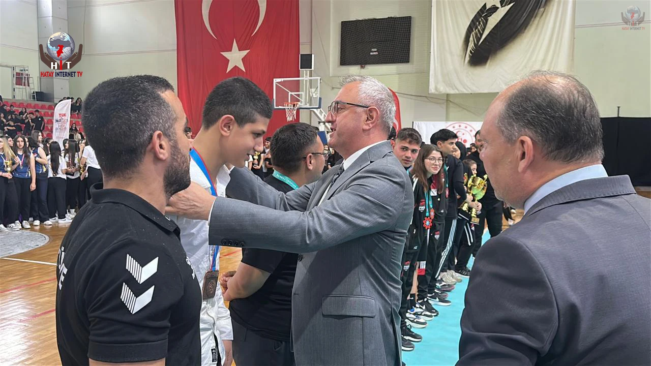 İSKENDERUN’DA 19 MAYIS COŞKUSU SPORLA TAÇLANDIRILDI