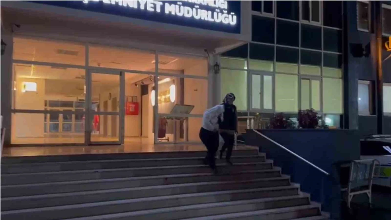 İskenderunda fuhuş operasyonu; 3 gözaltı