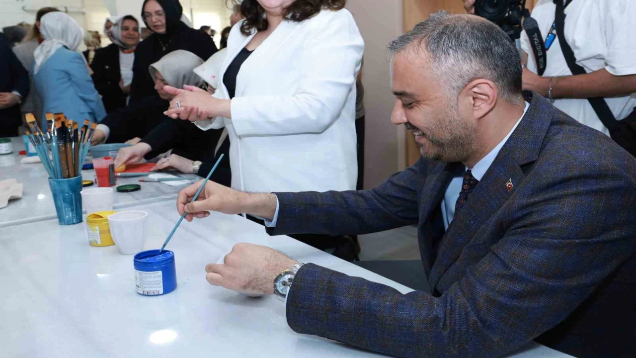 Kadın Emeği Seramik Atölyesinin eserleri görücüye çıktı