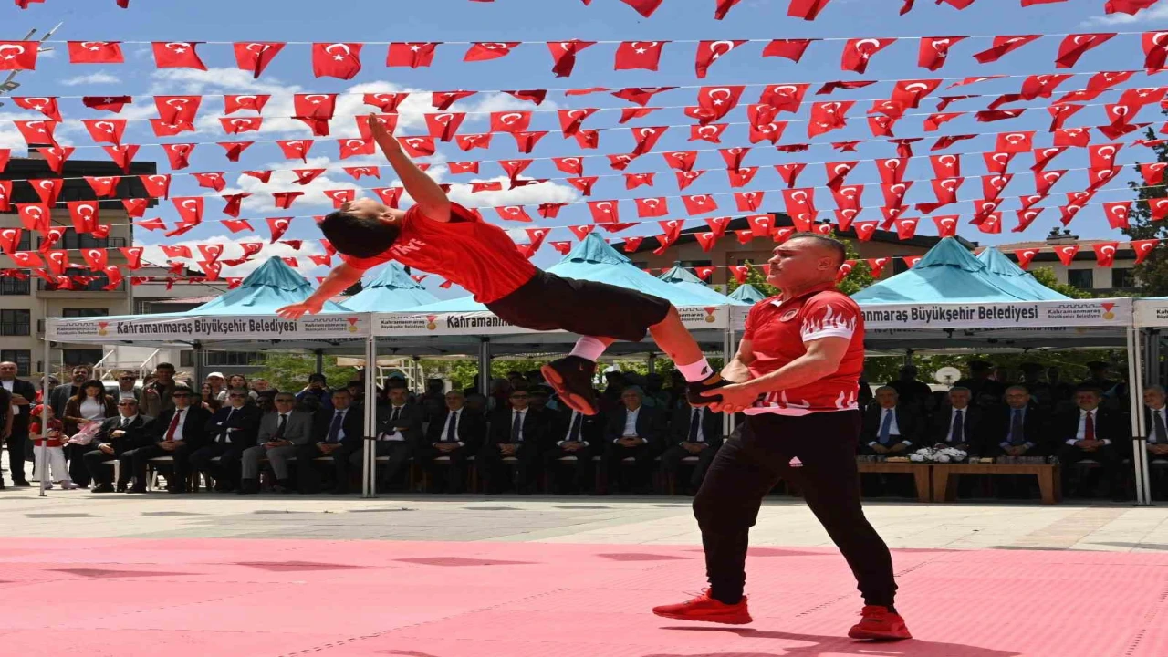 Kahramanmaraşta Atatürkü Anma, Gençlik ve Spor Bayramı coşkuyla kutlandı