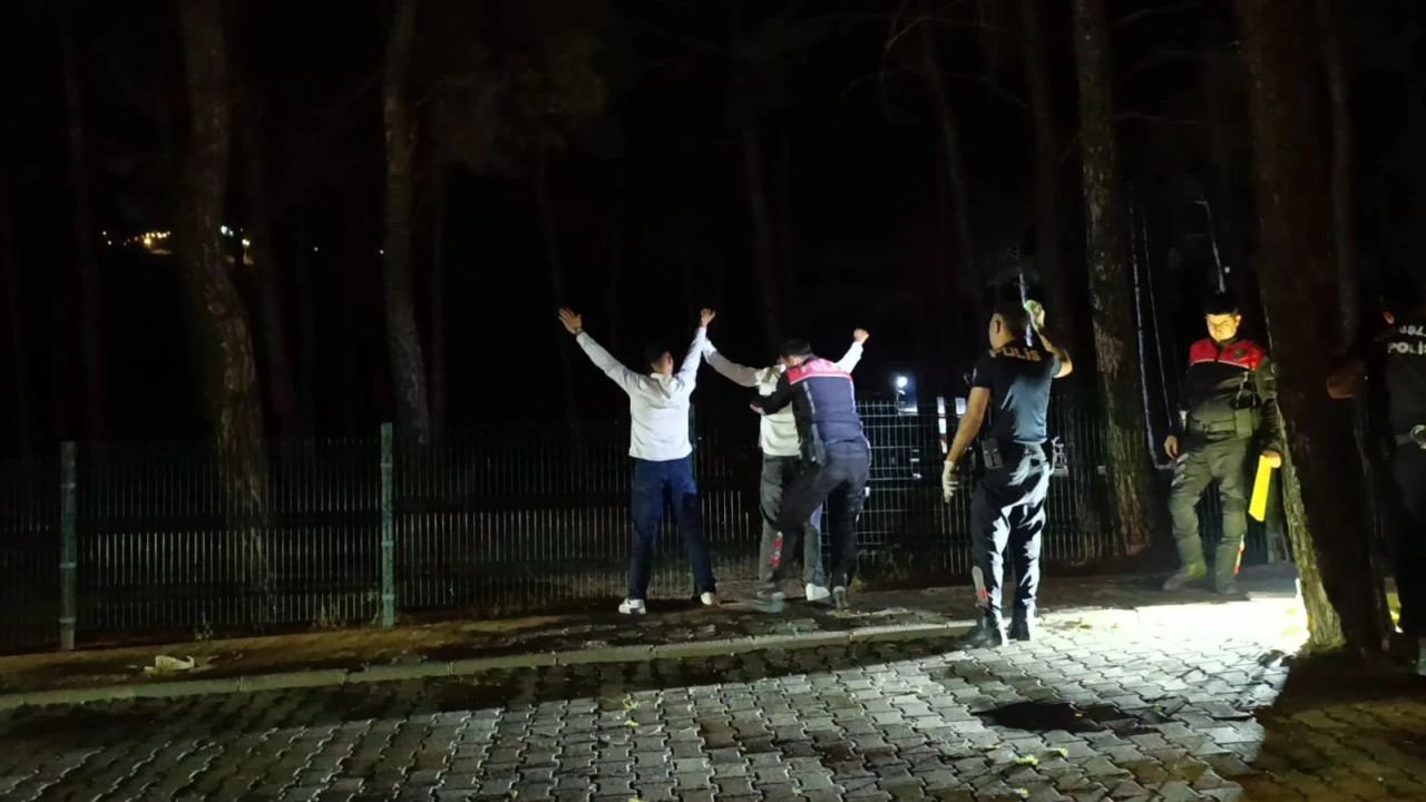 Kahramanmaraşta silahlı kavga: 4 gözaltı