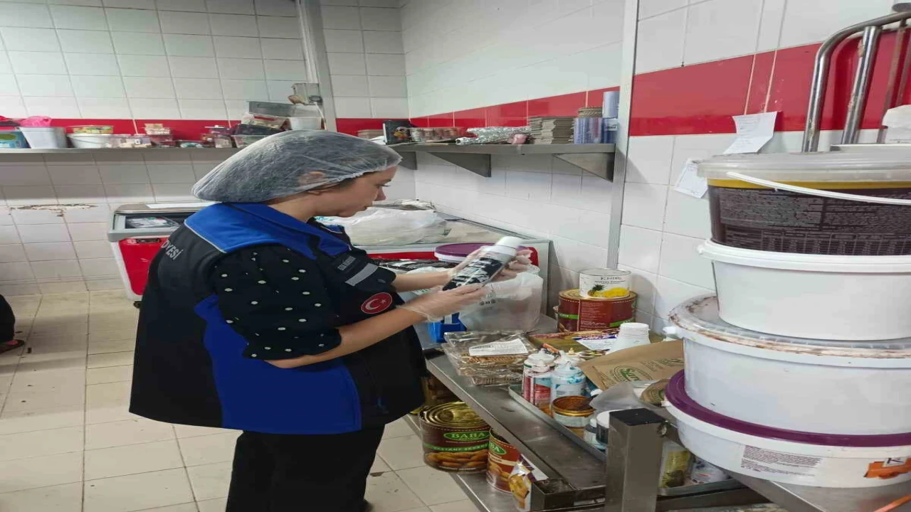 Kemerde zabıta ekiplerinden bayram öncesi denetim
