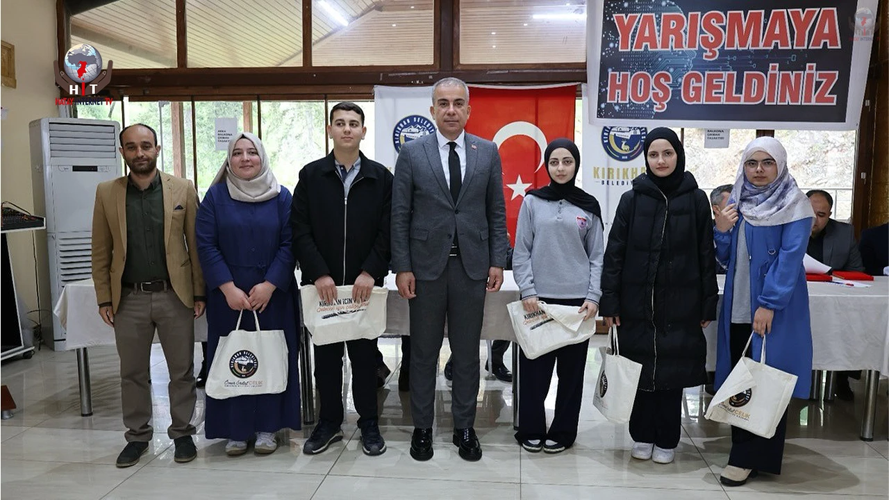 KIRIKHAN’DA ÖĞRENCİLER BİLGİLERİYLE YARIŞTI