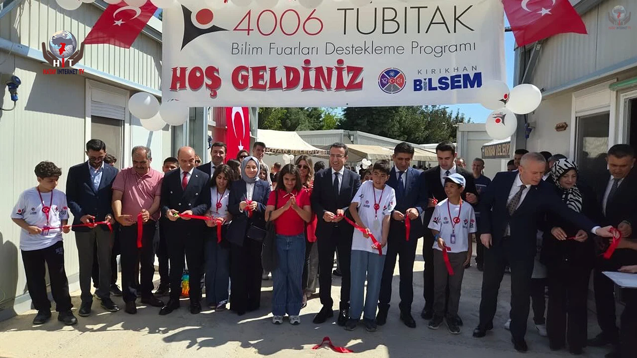 KIRIKHAN’DA TÜBİTAK 4006 BİLİM FUARI GERÇEKLEŞTİ