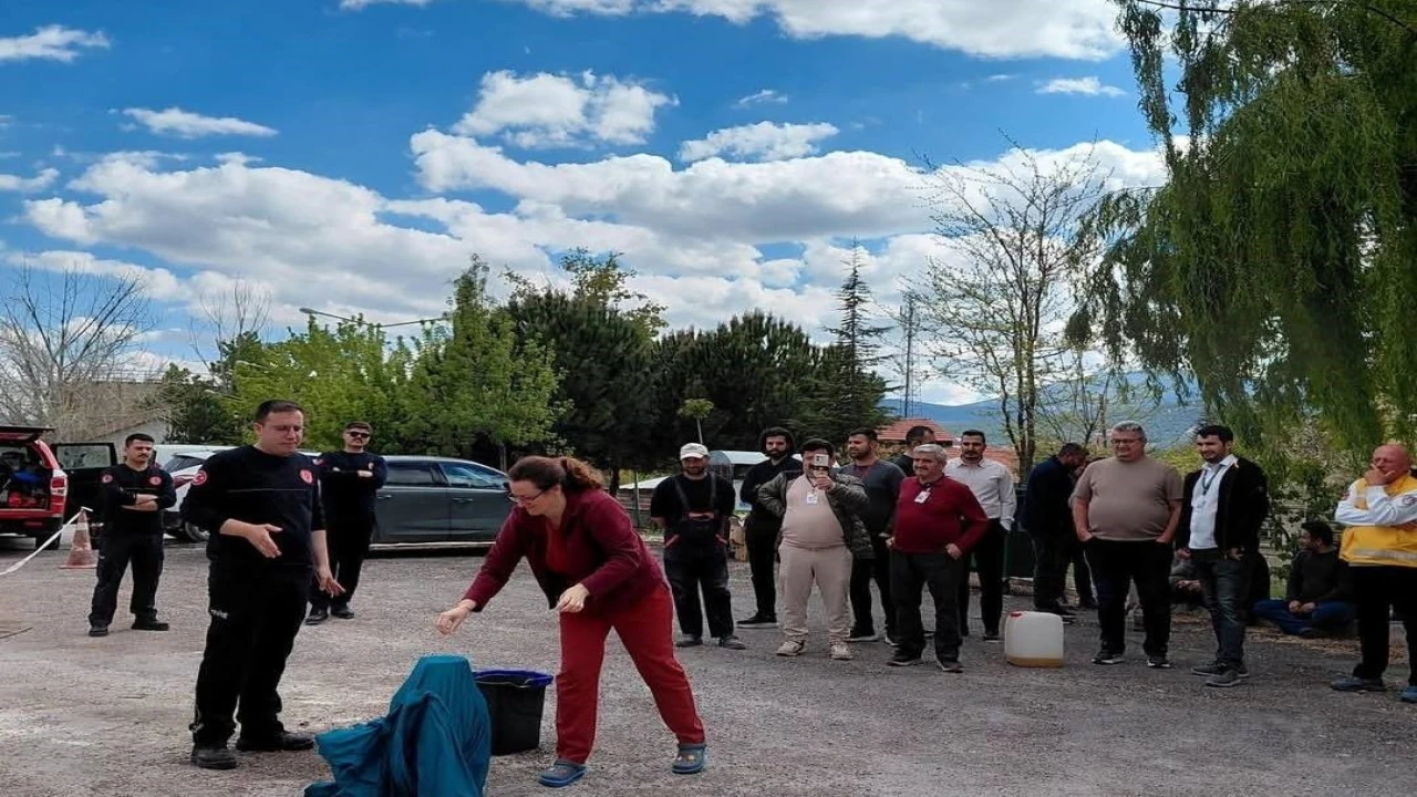 Korkuteli Devlet Hastanesinde yangın ve tahliye eğitimi