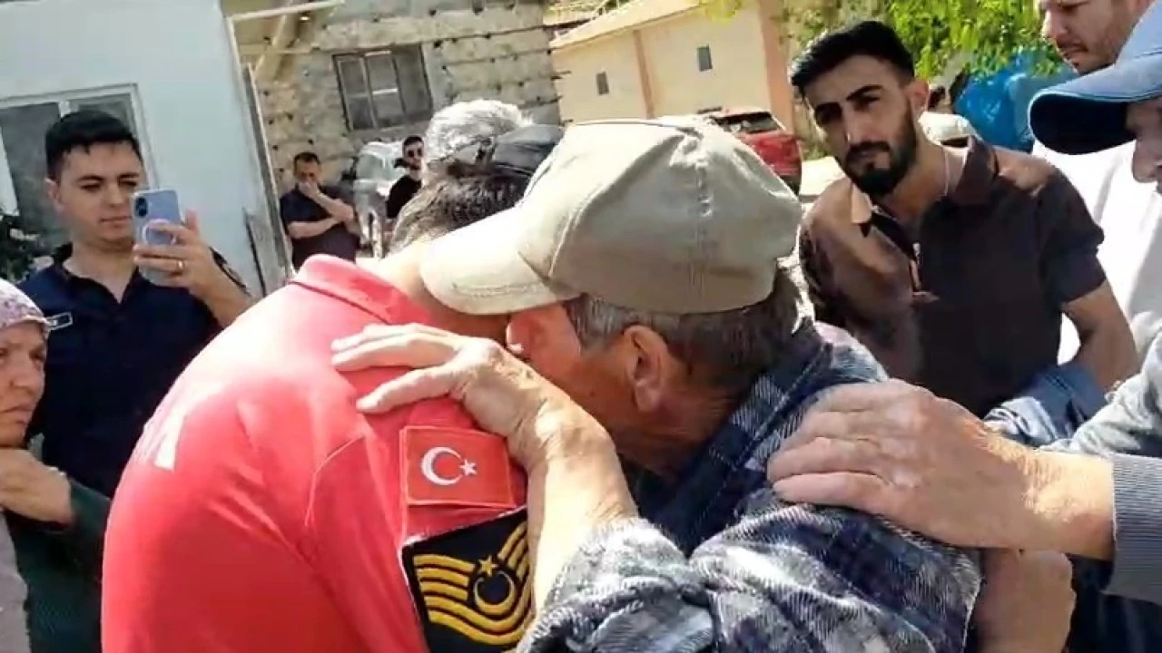 Mantar toplarken kaybolan yaşlı adamı jandarma buldu