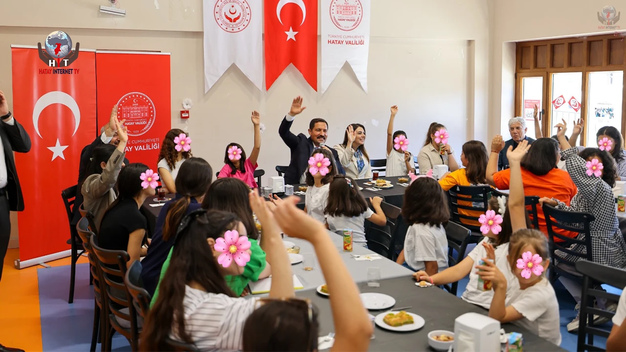 MASATLI ÇİFTİ ÇOCUKLARIN BAYRAM SEVİNCİNE ORTAK OLDU