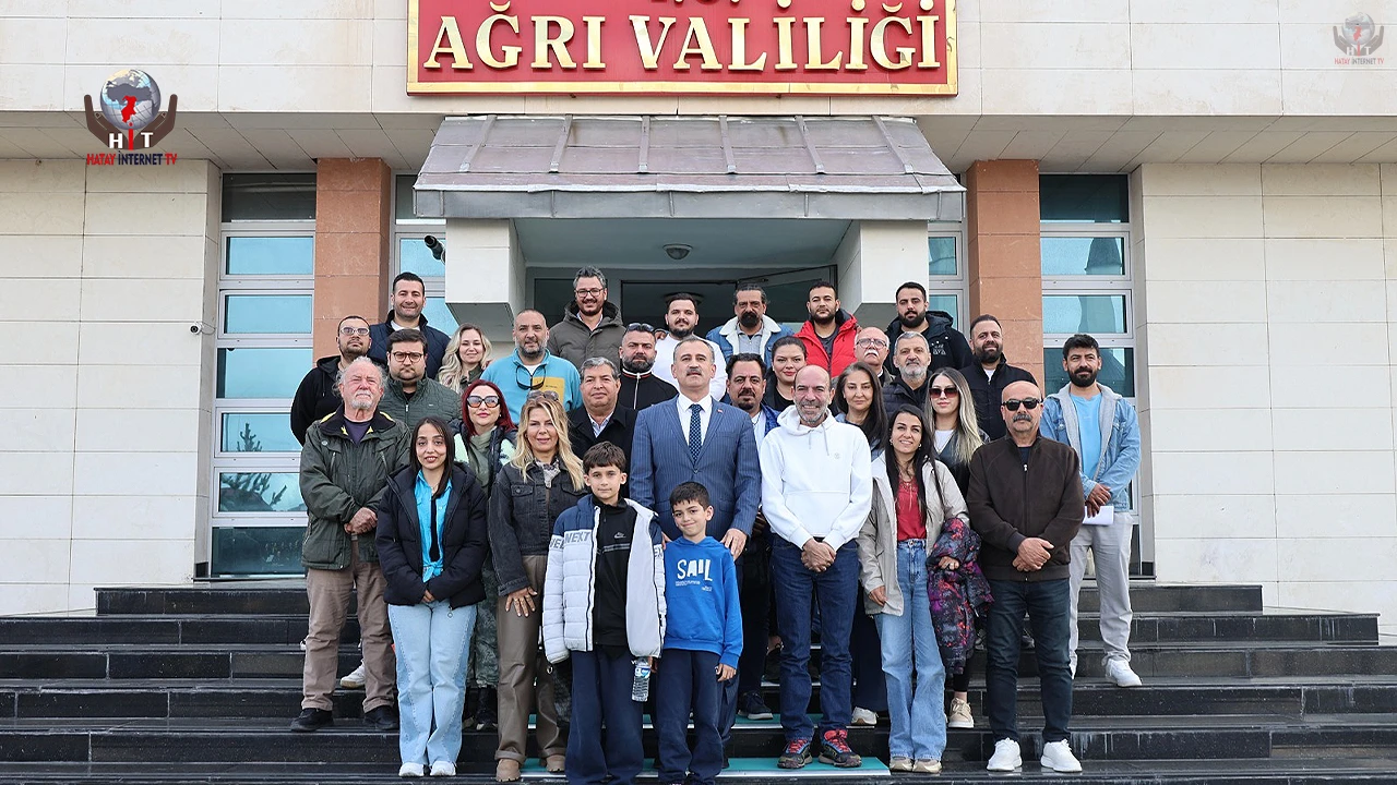 MEDENİYETLER KOROSU’NDAN HEMŞEHRİ VALİYE ZİYARET