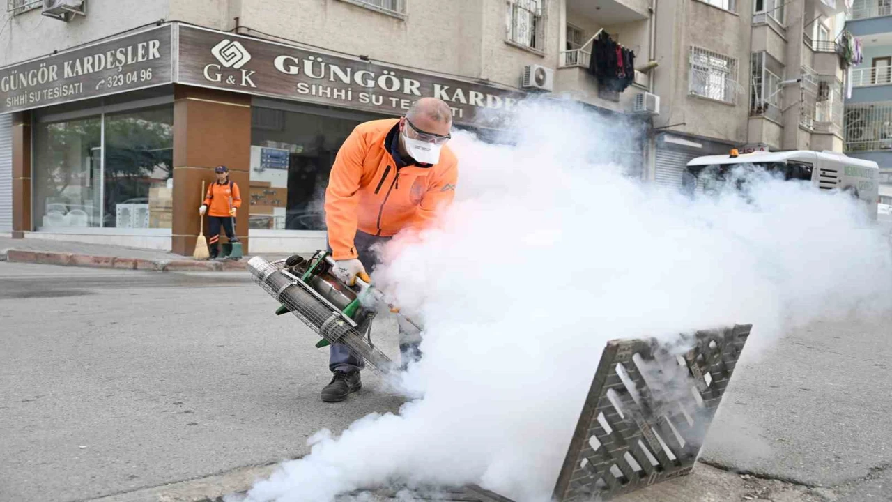 Mersin Büyükşehir Belediyesinden Kurban Bayramı öncesi temizlik seferberliği