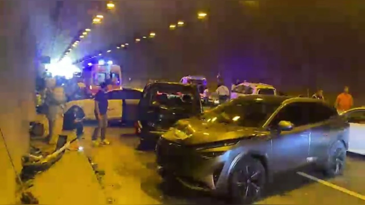 Osmaniyede 6 araçlı zincirleme kaza: 2 yaralı