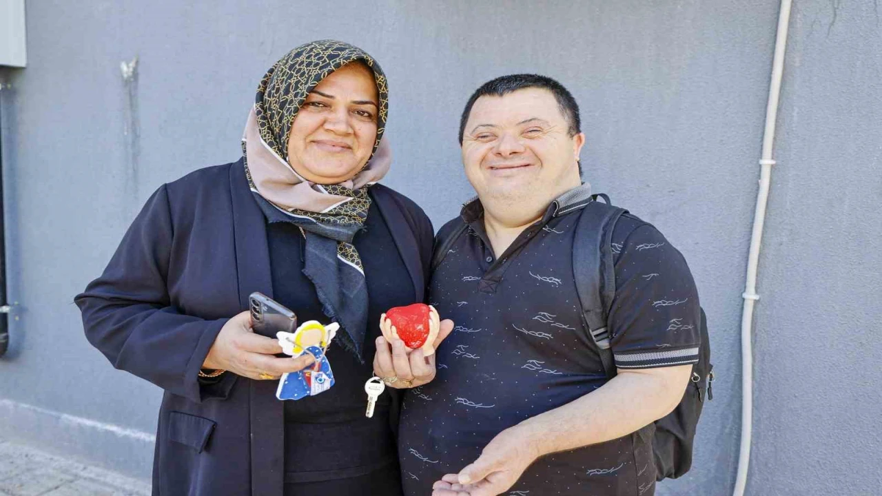 Özel bireylerden Anneler Gününe anlamlı sürpriz