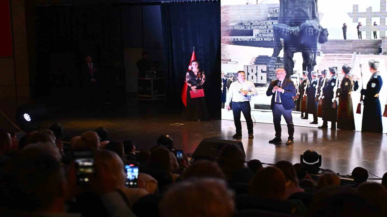 Rusların Zafer Bayramı Muratpaşada kutlandı