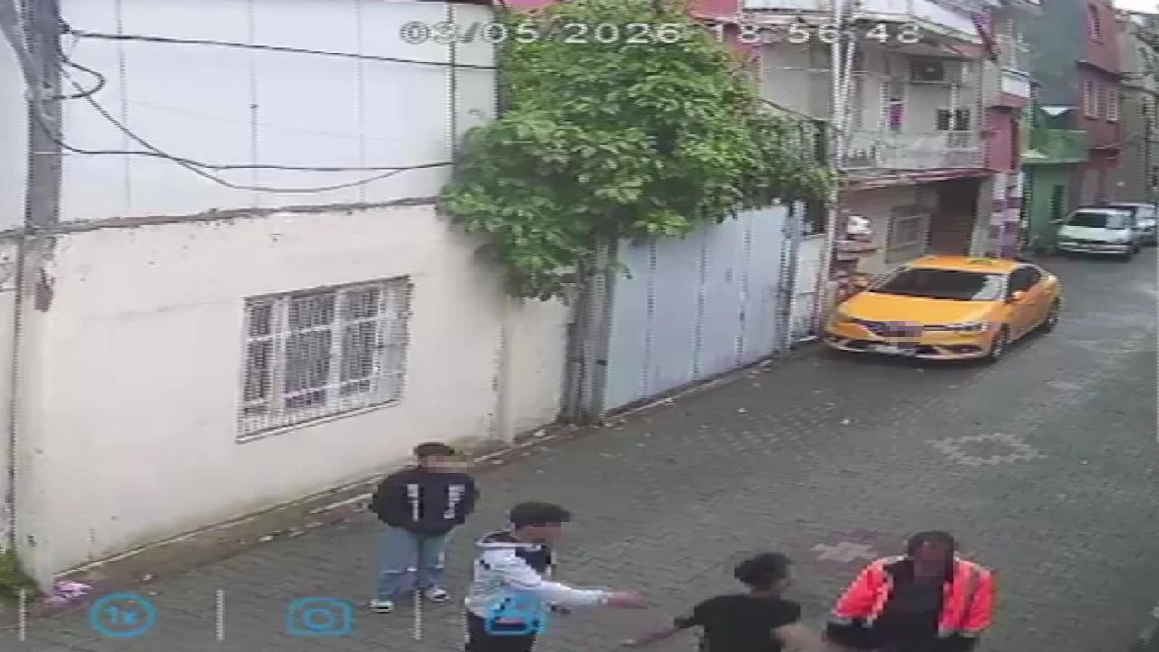 Sokakta yaşayan adamı yumruklayan çocuğa ev hapsi cezası