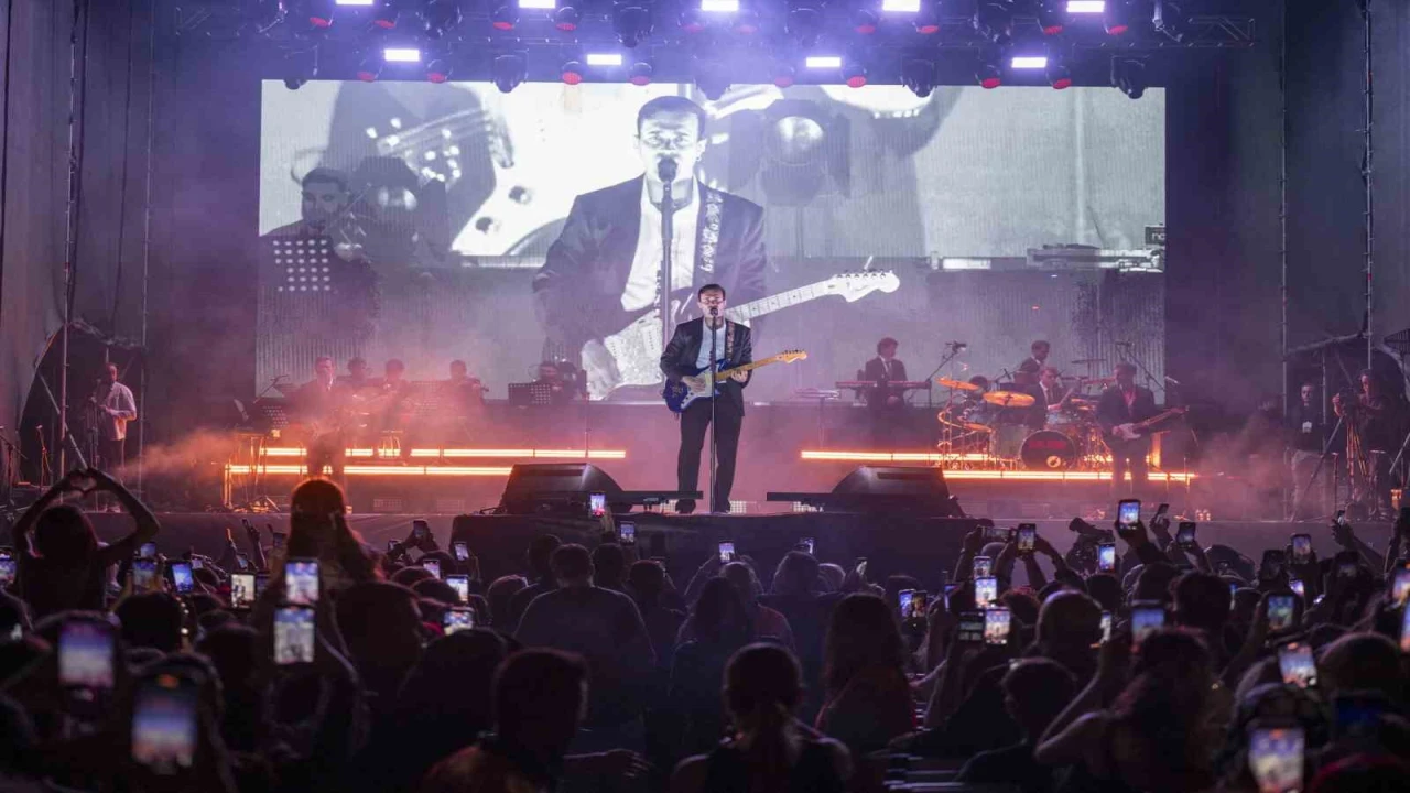Sporun ve gençliğin şehri Mersinde Mert Demir rüzgarı esti