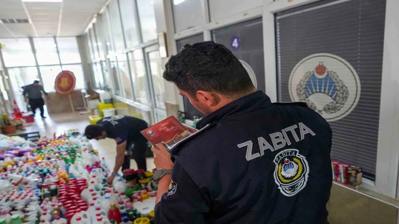 Tarsusta 6 bin 167 sağlıksız ürüne el konuldu