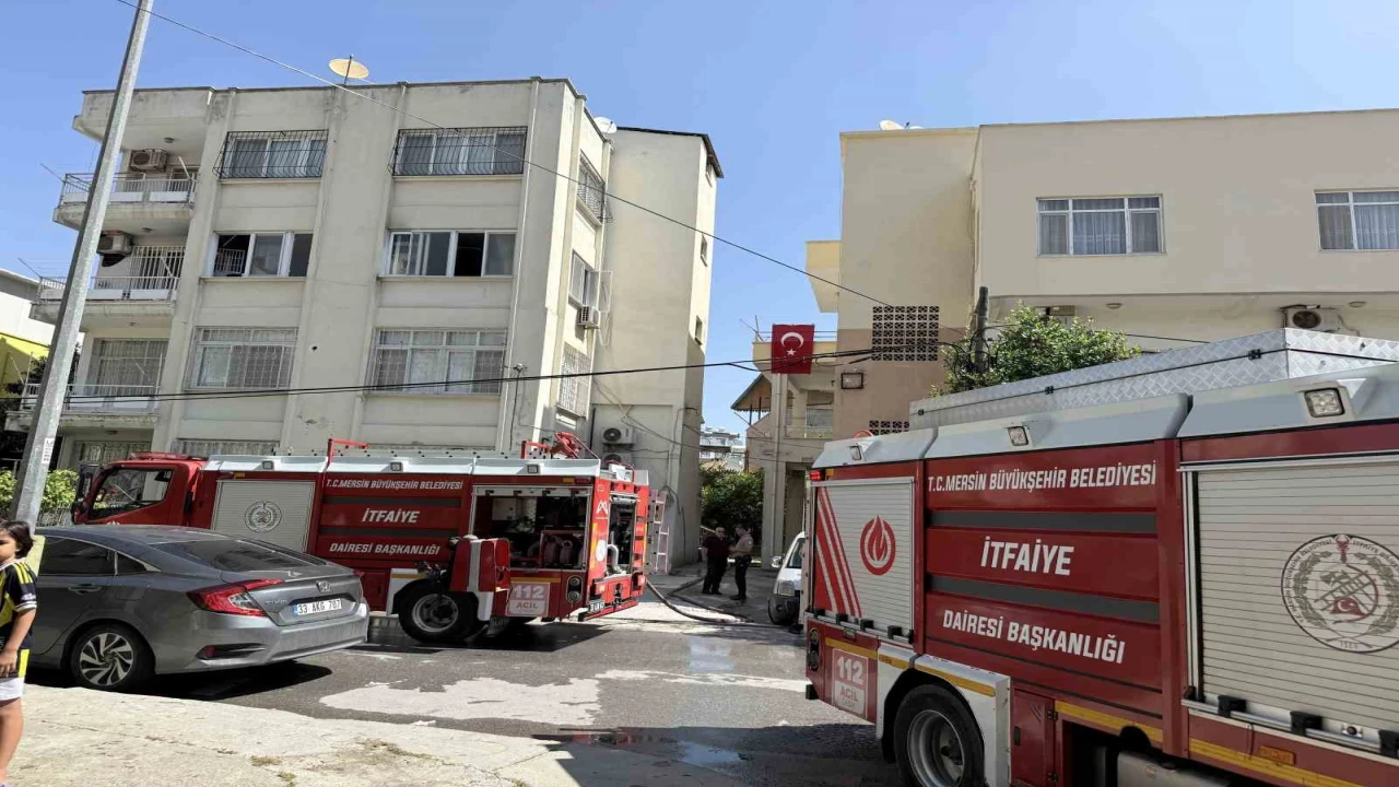 Tarsusta apartman dairesinde yangın paniği