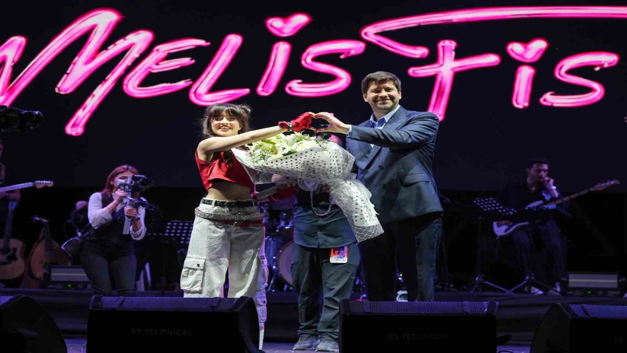 Tarsusta Çocuk ve Gençlik Festivali coşkuyla başladı