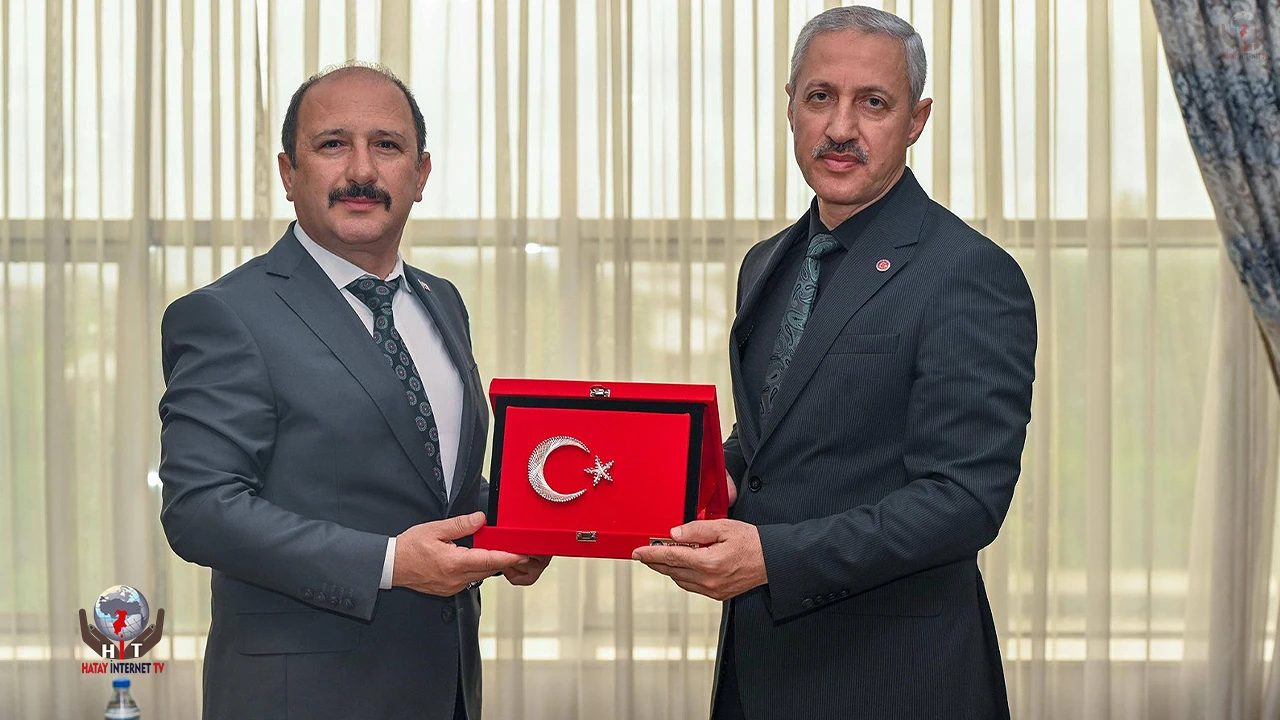 TÜRK EĞİTİM-SEN HEYETİNDEN REKTÖR EREN’E ZİYARET