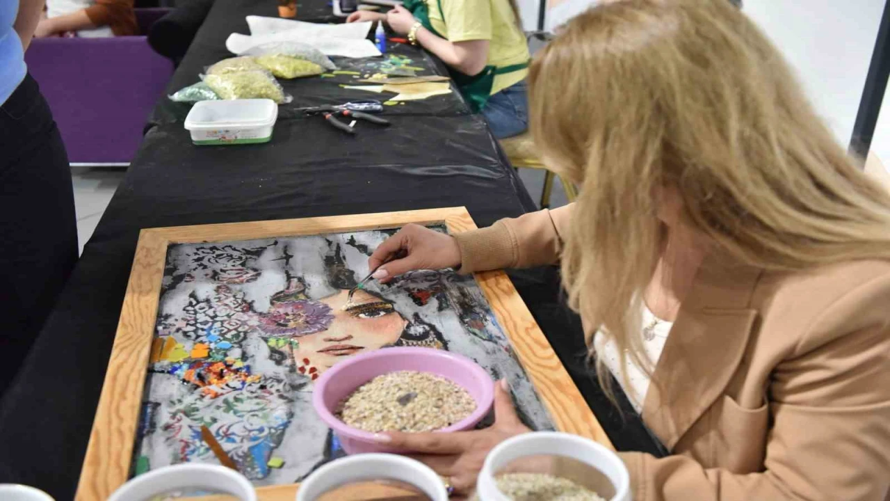 Uluslararası mozaik sanatçıları Kepezde buluştu