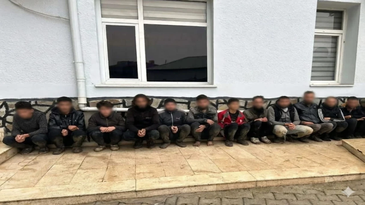 Yayladağında dron destekli operasyonda 11 göçmen yakalandı
