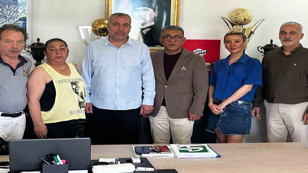 Adana Demirspora yerel basından 100 bin liralık destek
