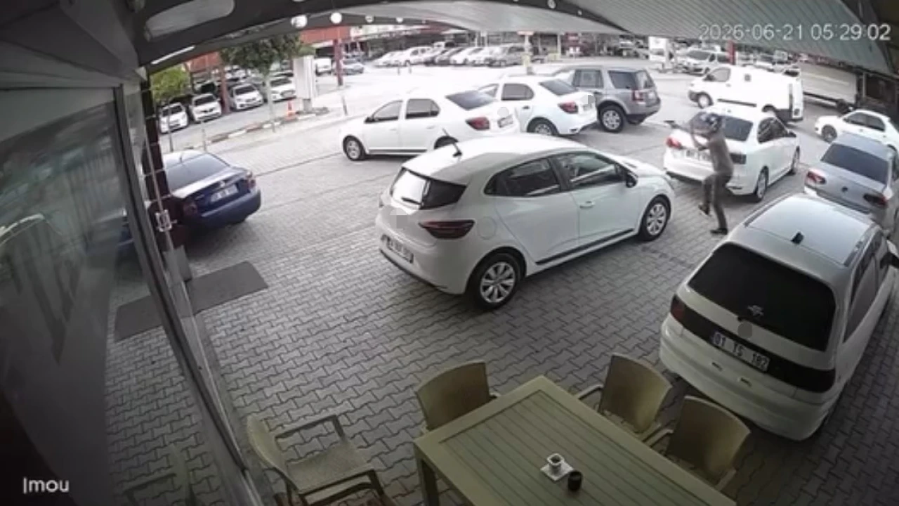 Adanada oto galericiler sitesinde silahlı saldırı: Çok sayıda araç zarar gördü