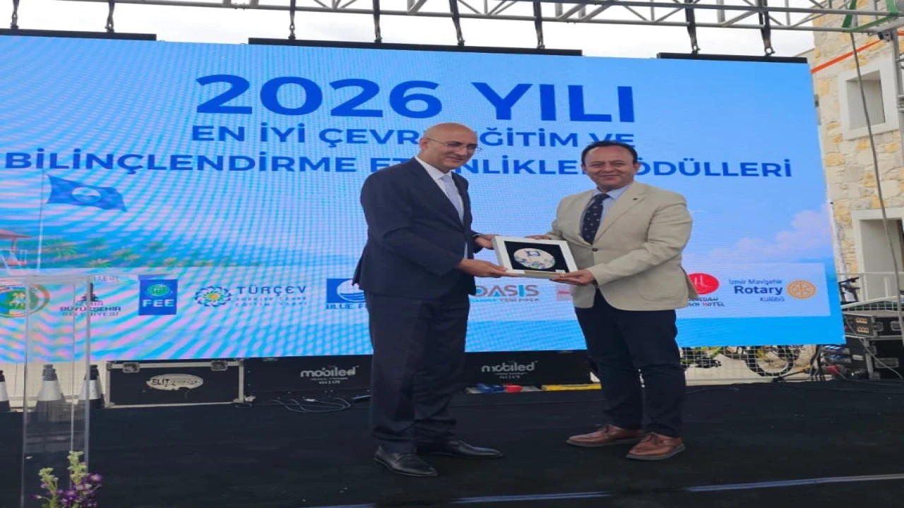 Alanyaya 79 mavi bayrak ve çevre eğitiminde bir ödül daha aldı