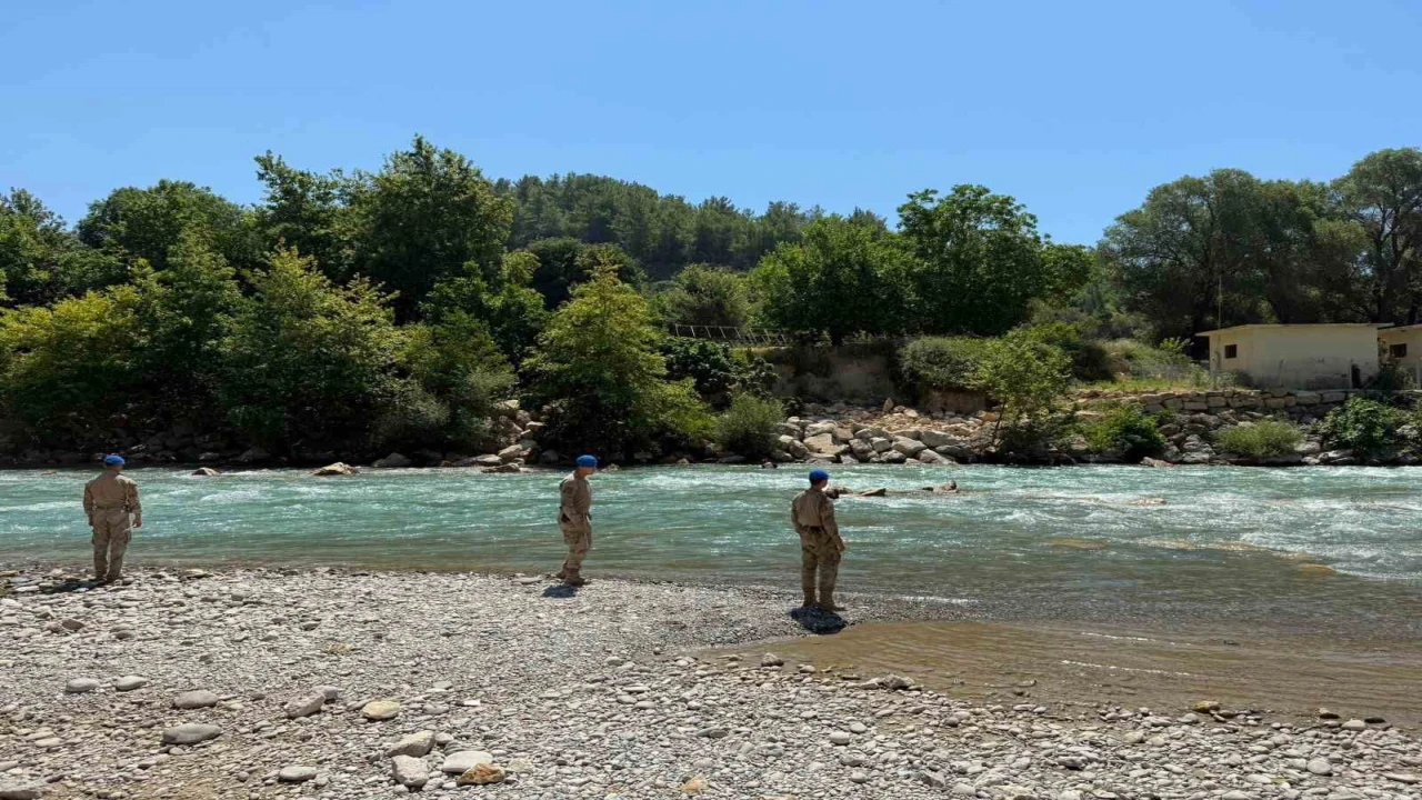 Alara Çayında kaybolan genç için arama çalışmalarında 9. gün