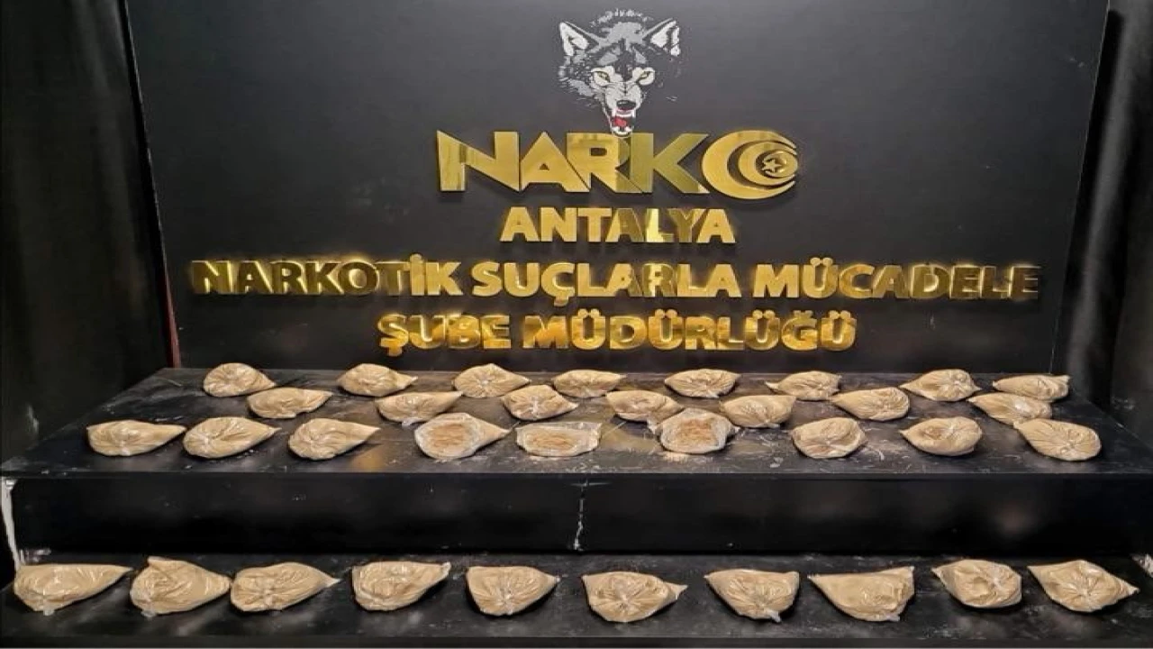 Antalyada 16,6 kilogram eroin ele geçirildi