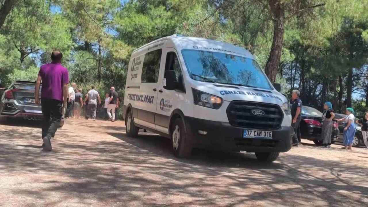 Antalyada ormanlık alanda bir kişinin cansız bedeni bulundu
