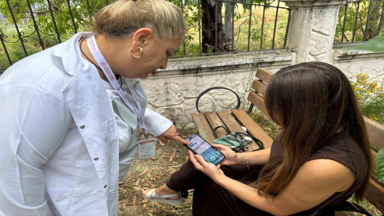 Arsuzda yüksek riskli gebelere ev ziyaretleri sürüyor