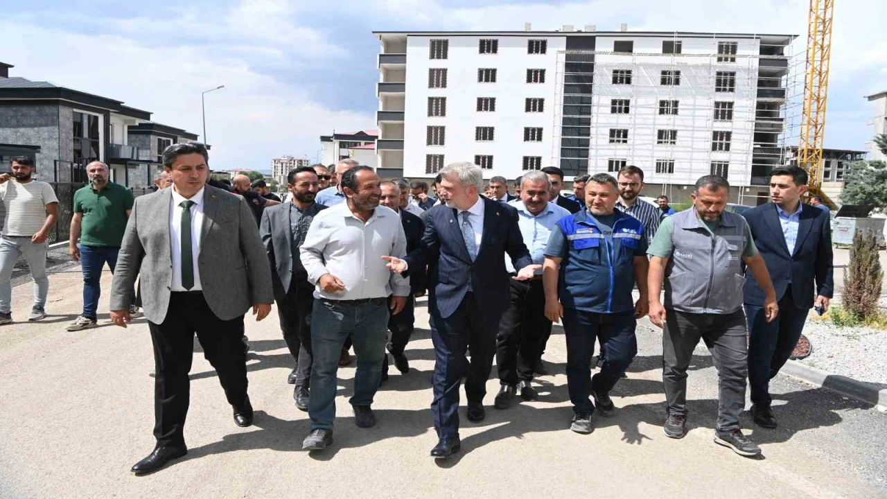 Başkan Görgel: Elbistana 500 milyon liralık yol yatırımı kazandırıyoruz