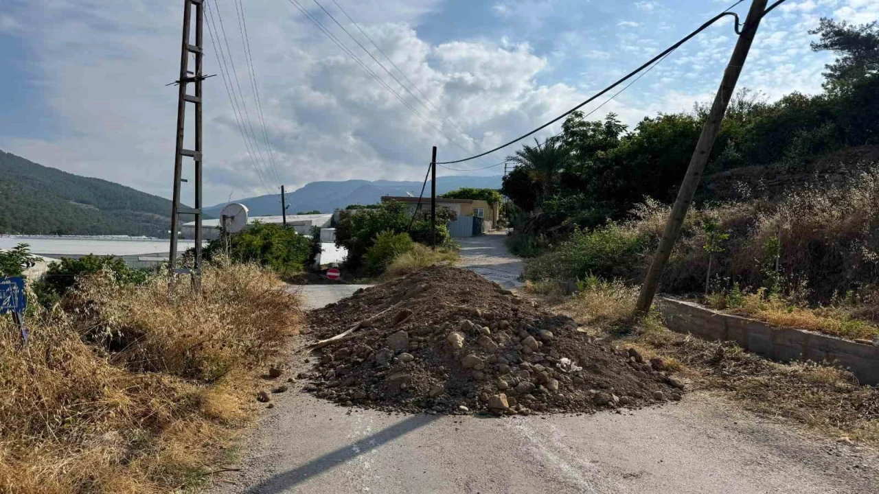 Bozyazıda yol krizi büyüyor: Alternatif güzergah da kapatıldı
