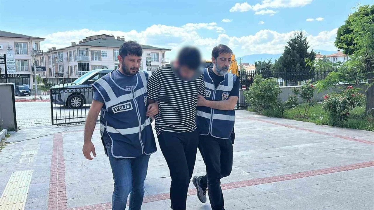 Burdurda husumetlisini önce darp etti ardından tüfekle vurarak öldürdü