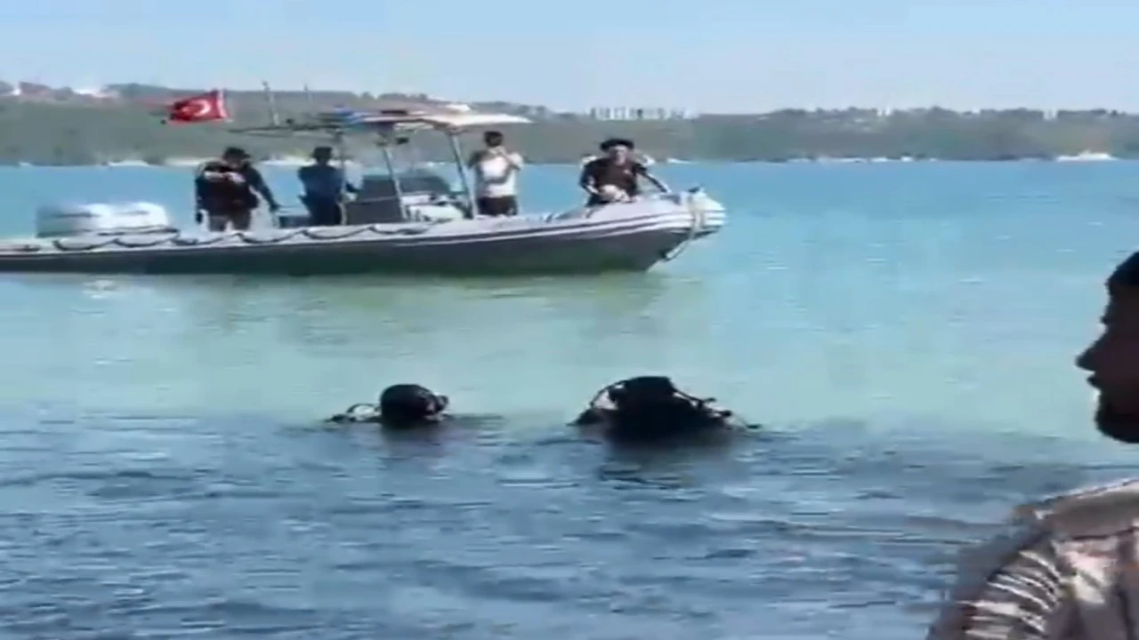 Dalgıç polisin dakikalarca süren mücadelesi sonuç verdi: Kalbi duran 8 yaşındaki çocuk hayata döndü