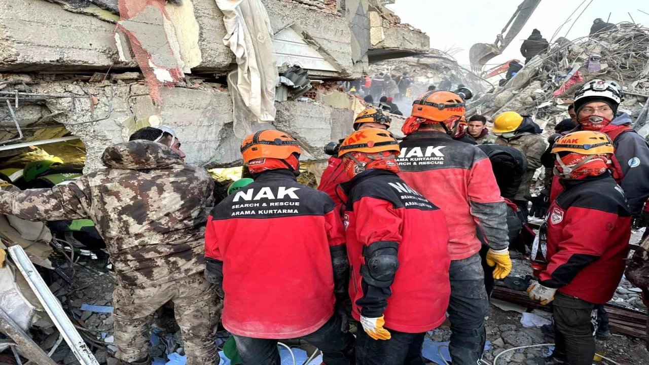 Ebrar Sitesi K Blok davasında yargılama sürdü: Mahkeme duruşmayı 11 Eylüle erteledi
