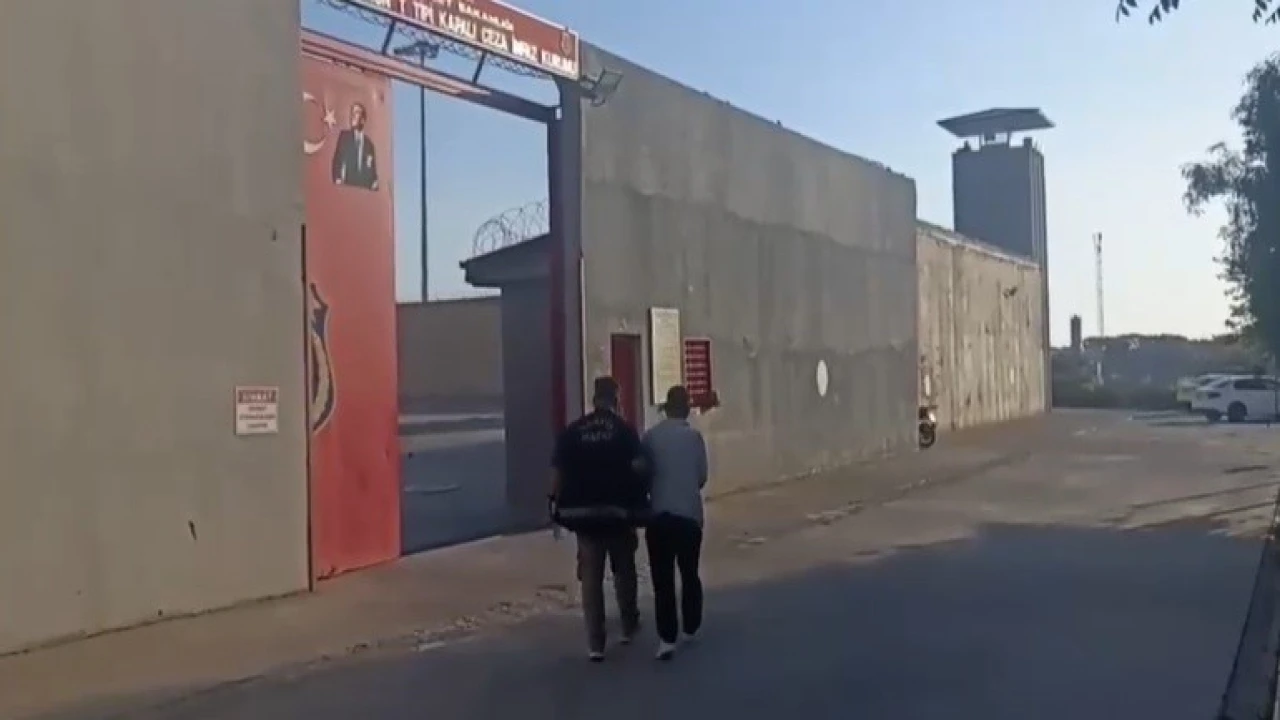 Hatayda hapis cezasıyla aranan 2 şahıs yakalandı