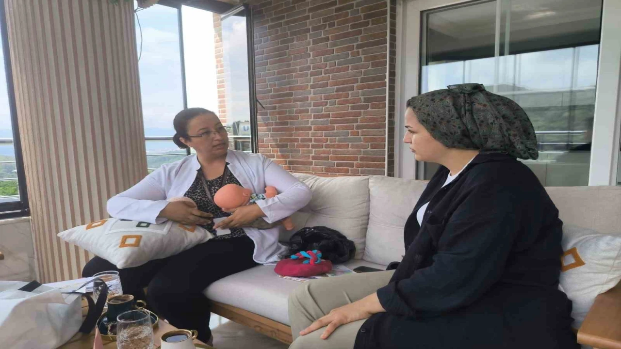 Hatayda Her Gebeye Bir Ebe uygulaması kapsamında ev ziyaretleri sürüyor
