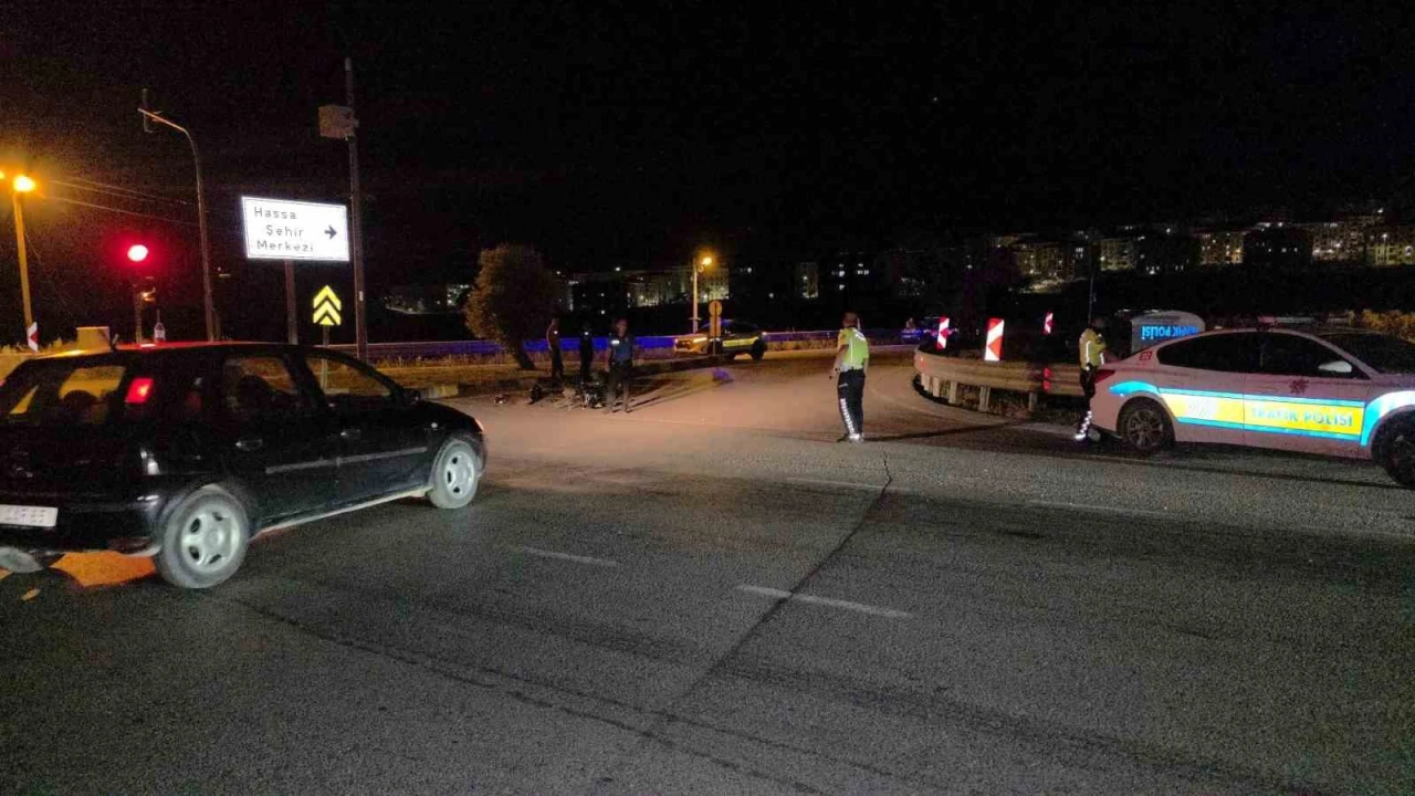 Hatayda otomobil ile motosiklet çarpıştı: 1 ölü, 1 ağır yaralı