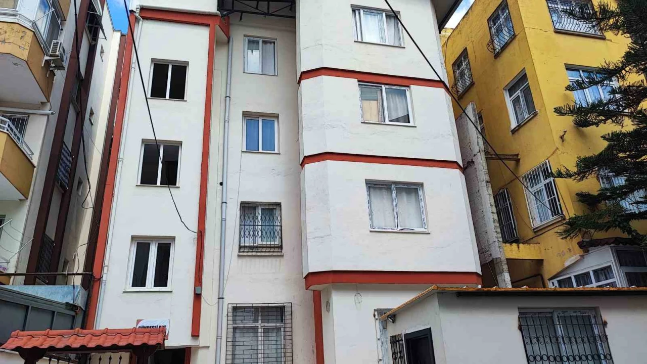 İcra müdür yardımcısı genç kadın düğününe iki ay kala evinde ölü bulundu