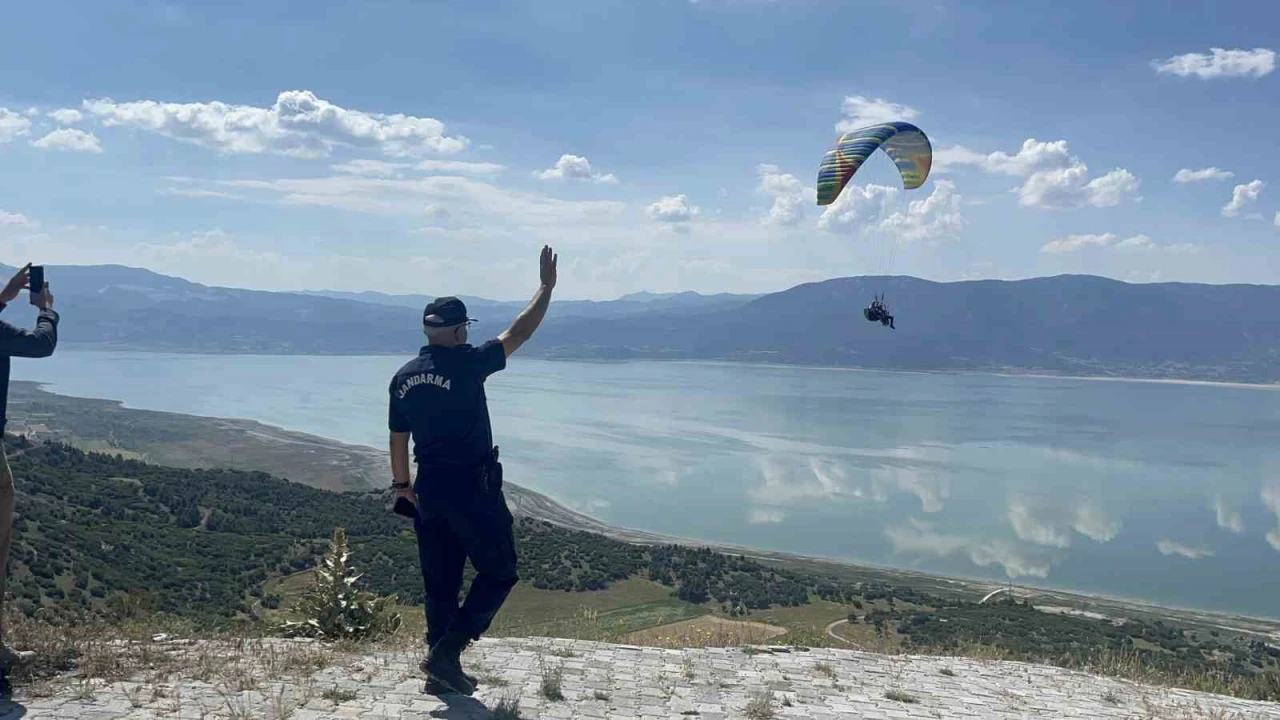 Jandarmanın 187nci yılı Burdur semalarında kutlandı
