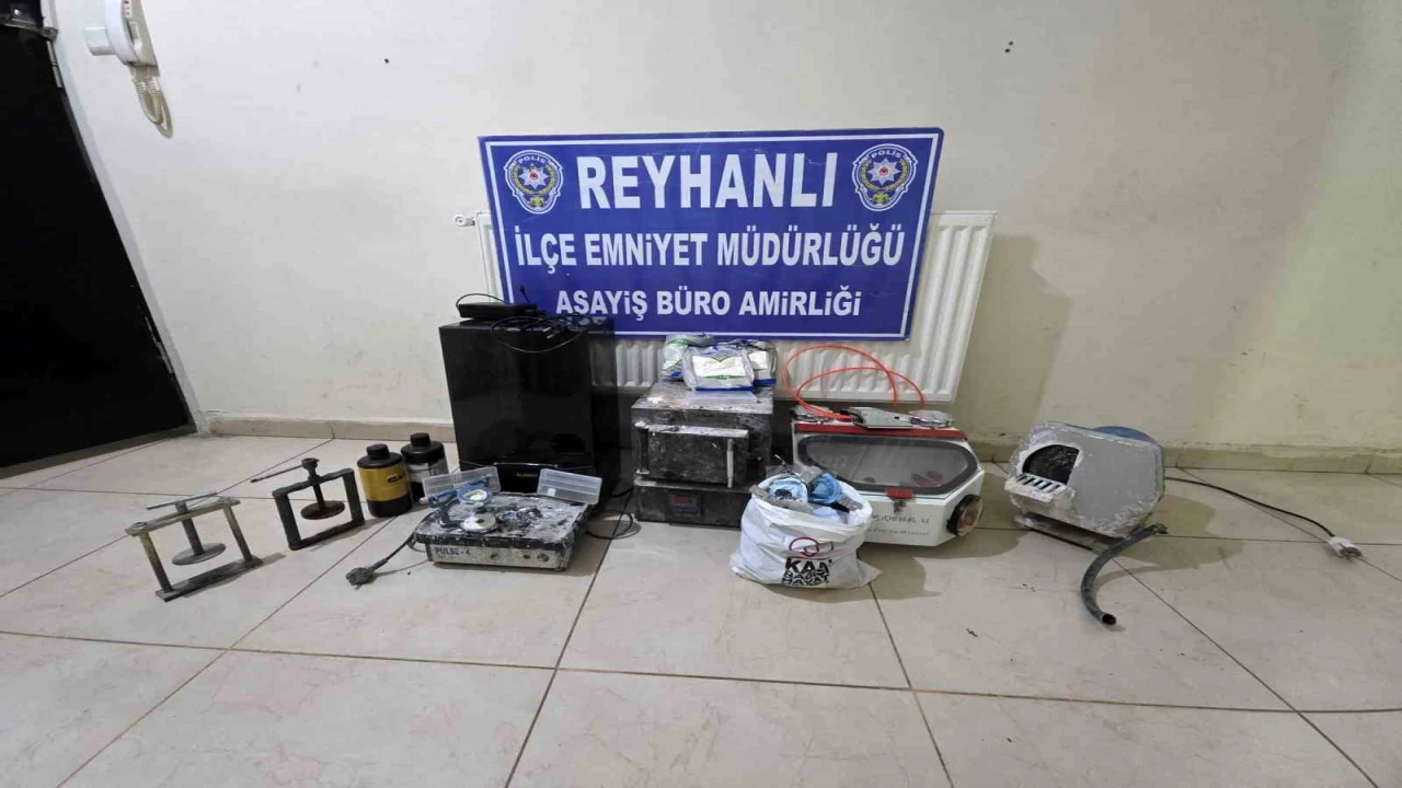 Kaçak atölyede diş protezi ve implant üreten işletmeye baskın