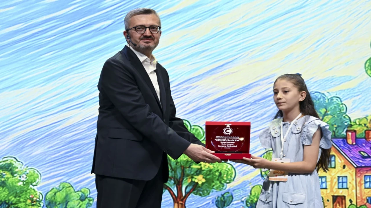 Kahramanmaraşlı öğrenci CİMER yarışmasında Türkiye üçüncüsü oldu