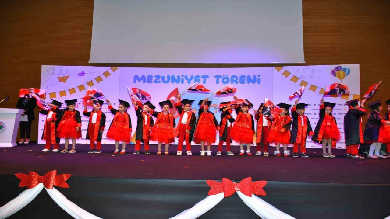 Kepezin kreşlerinde mezuniyet heyecanı