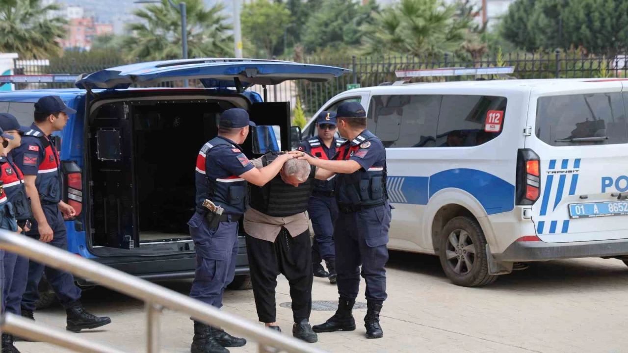 Kozanda baba ve oğlunu öldüren zanlı tutuklandı
