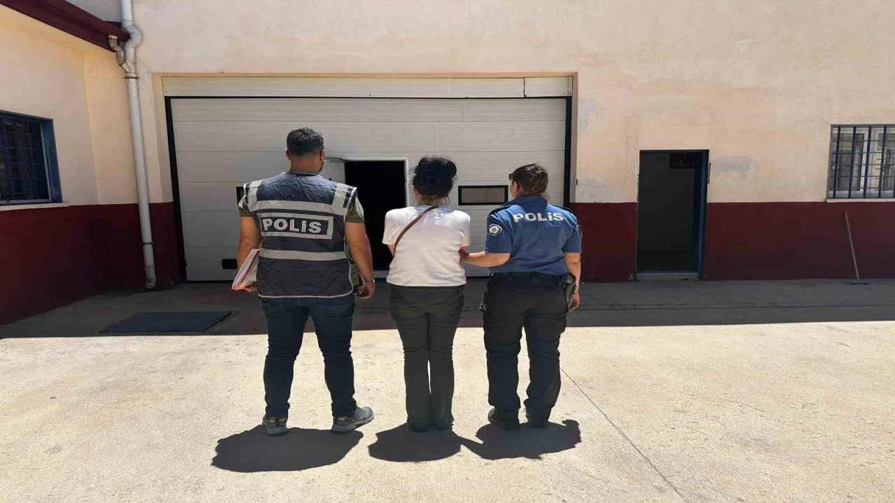 Kumlucada aranan 3 hükümlü yakalandı