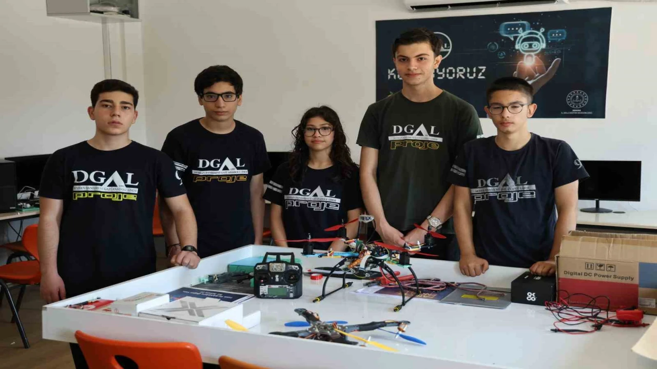 Liseli gençlerden orman yangınlarının önlenmesi için otonom dron
